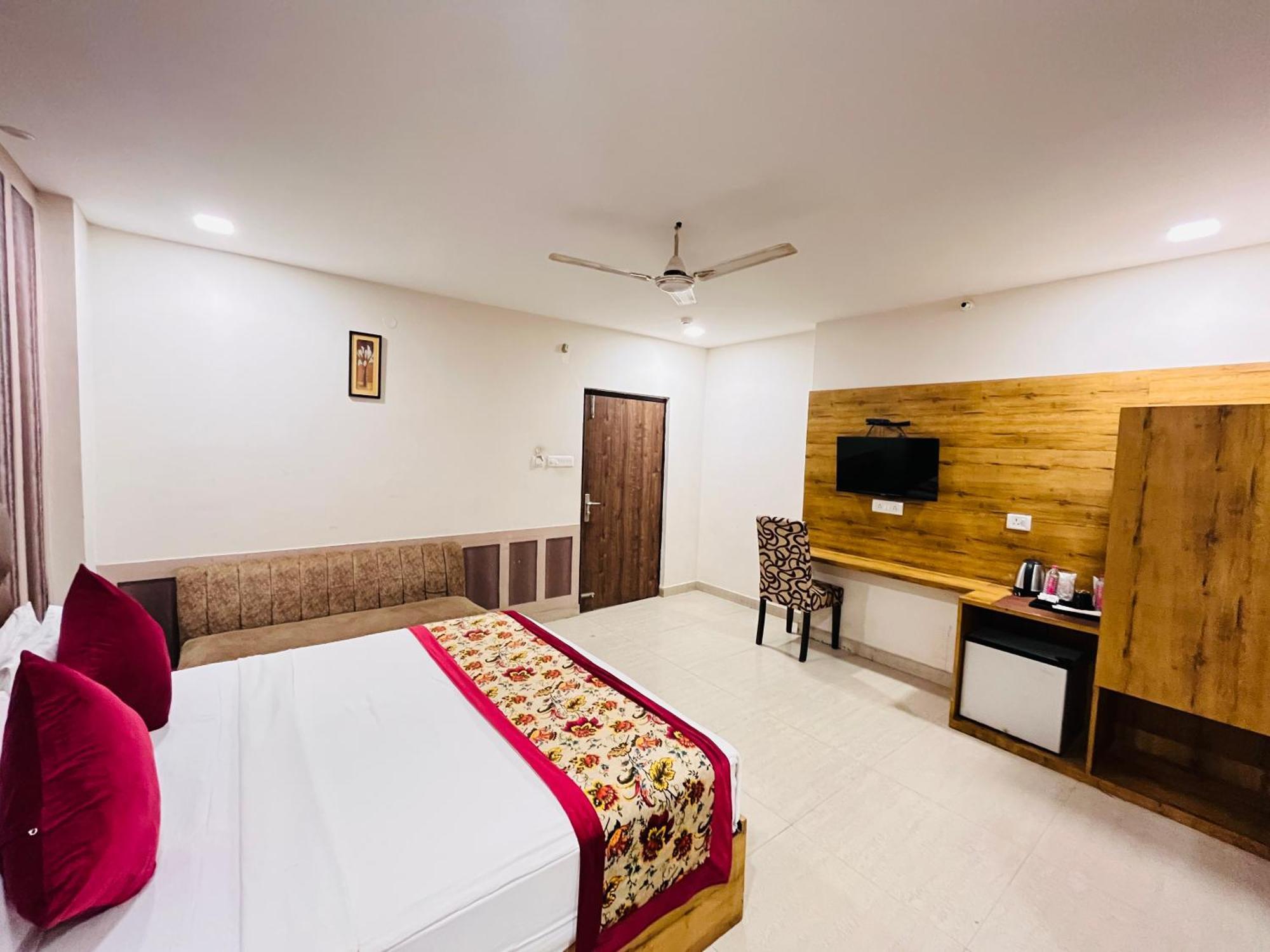 Ashoka Hotel Karol Bagh Delhi Nowe Delhi Zewnętrze zdjęcie