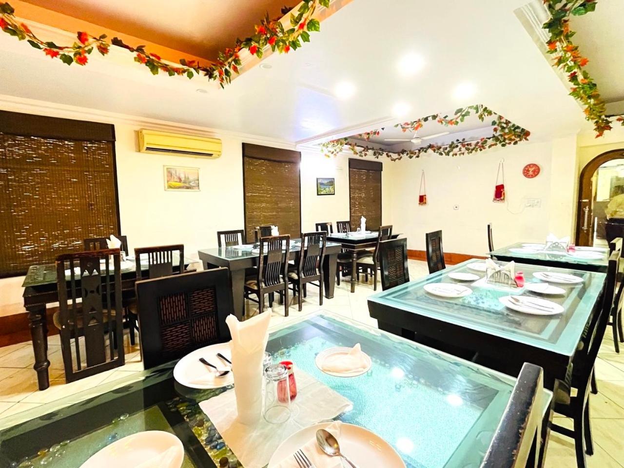 Ashoka Hotel Karol Bagh Delhi Nowe Delhi Zewnętrze zdjęcie