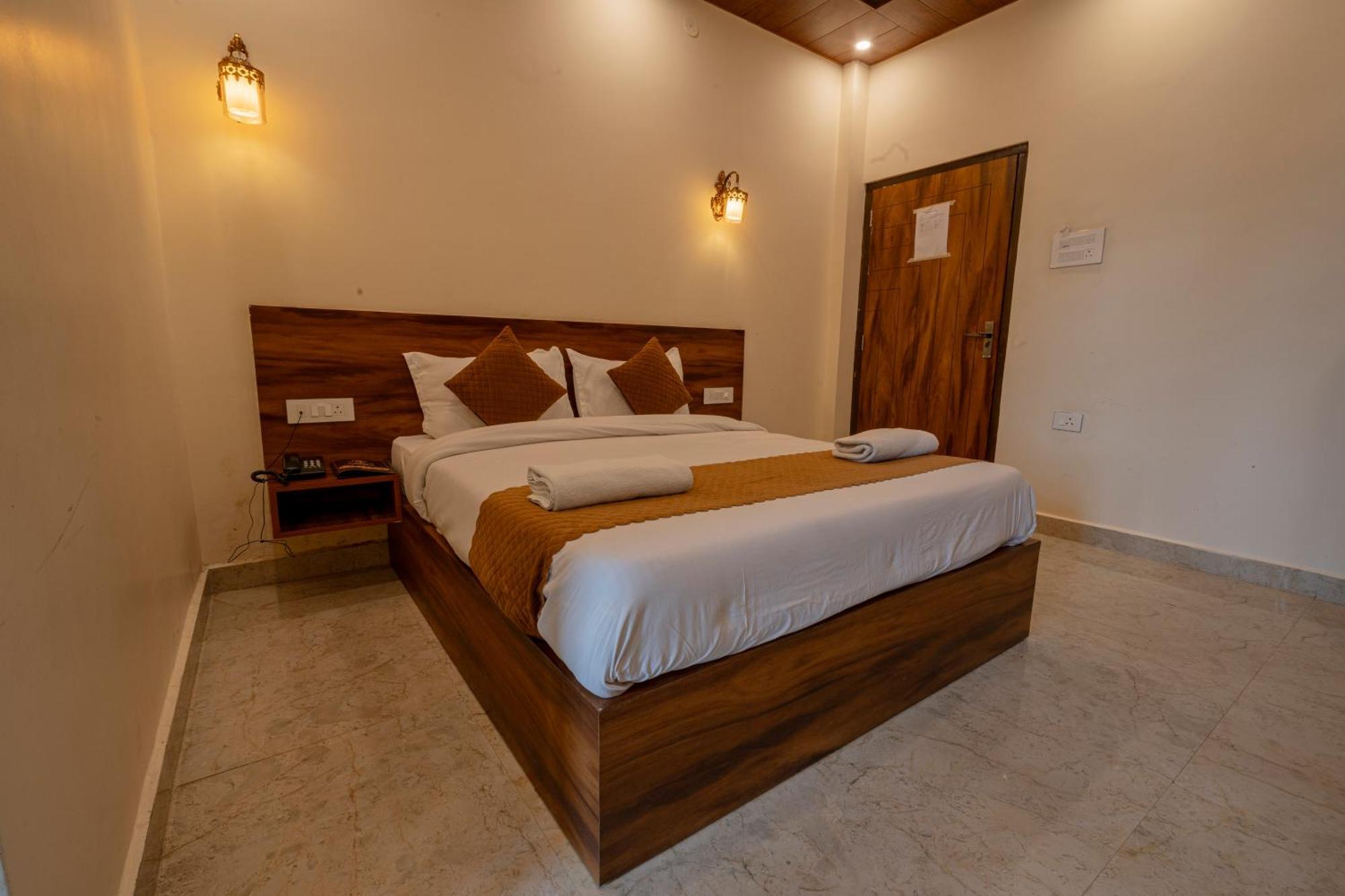 Ashoka Hotel Karol Bagh Delhi Nowe Delhi Zewnętrze zdjęcie